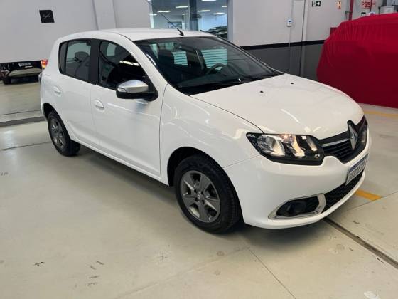 RENAULT SANDERO 1.0 EXPRESSION 16V FLEX 4P MANUAL RENAULT SANDERO 1.0 EXPRESSION 16V FLEX 4P MANUAL
